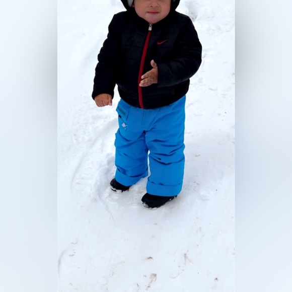 Nike kids essential padded Jacket - Picture 11 of 11